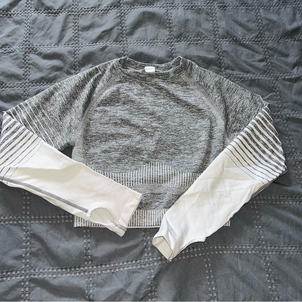 Grey & White Cropped Workout Top Long Sleeve